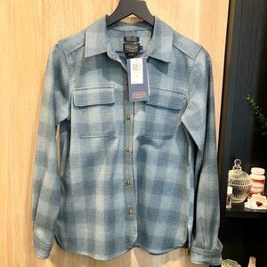 Pendleton wool button down size small/medium
